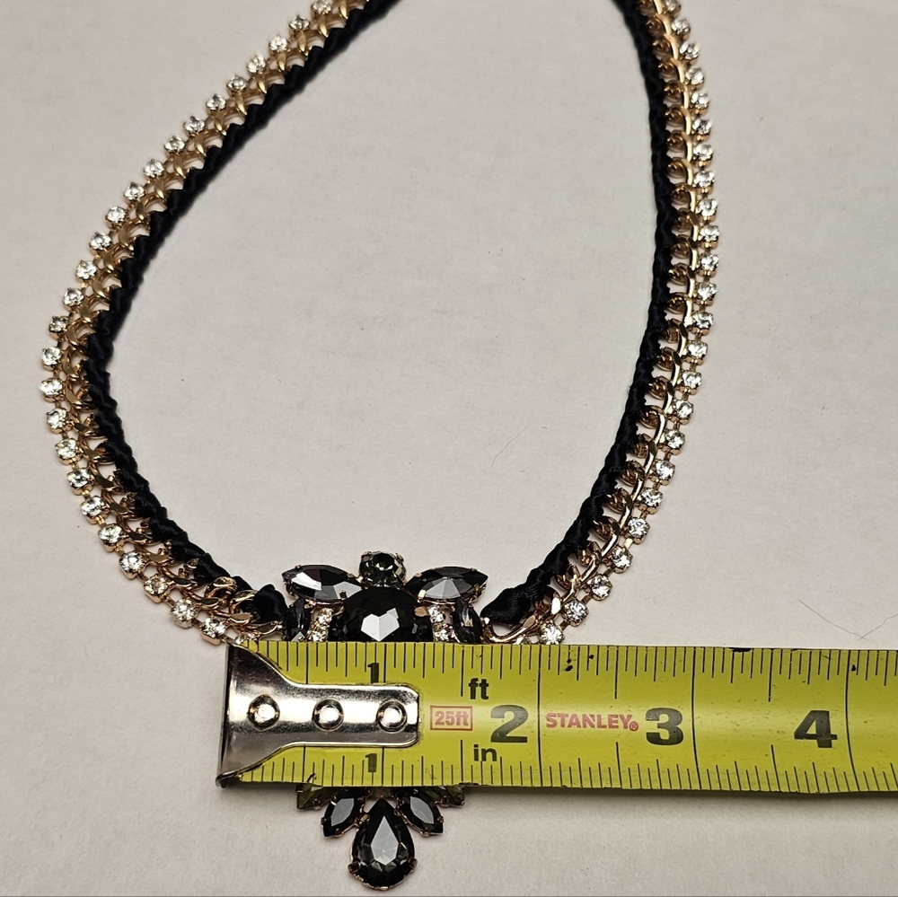 [GUESS] Gold Tone Multi-Color Stones Collar Statement Necklace - Picture 13 of 16